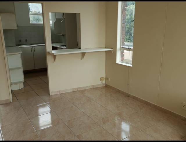 2 BEDROOM FLAT FOR SALE IN WINDERMERE